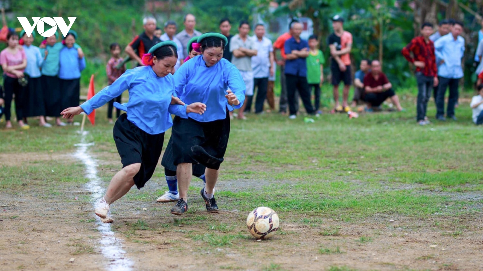 Soong Co festival excites crowds in Binh Lieu district